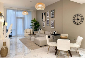 Grand 2BR Apartment in Noura Tower, Business Bay by Deluxe Holiday Homes